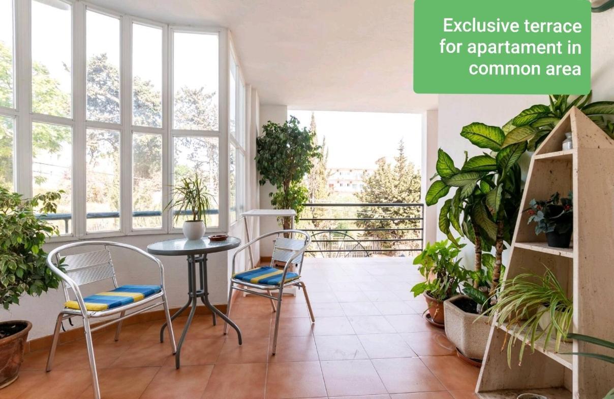 Apartamento Oasis Torremolinos Bagian luar foto