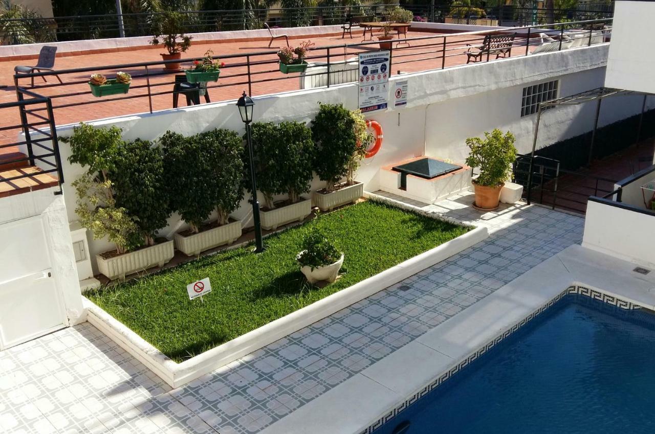 Apartamento Oasis Torremolinos Bagian luar foto